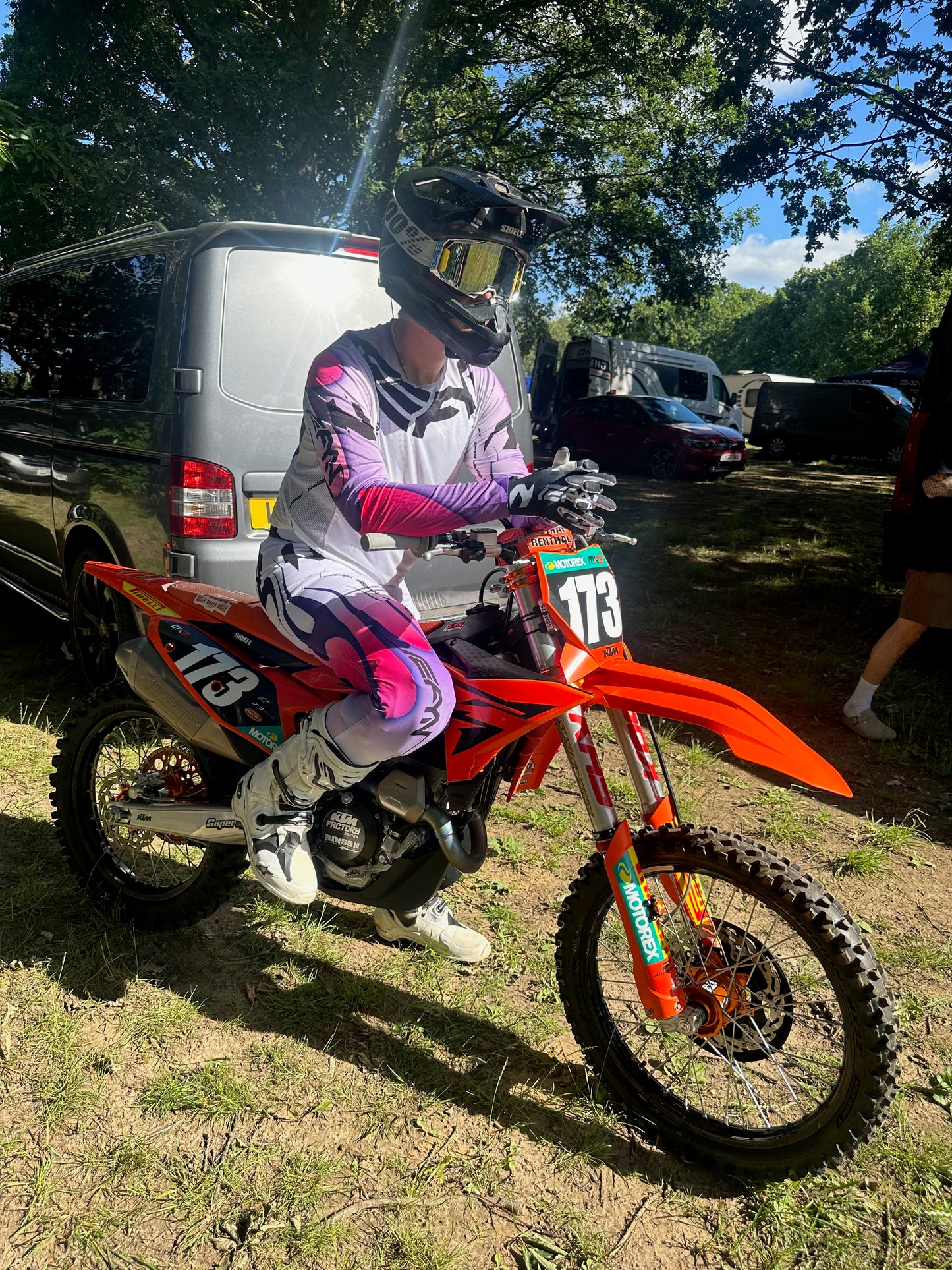 2025 YOUTH R1 VOLTZ